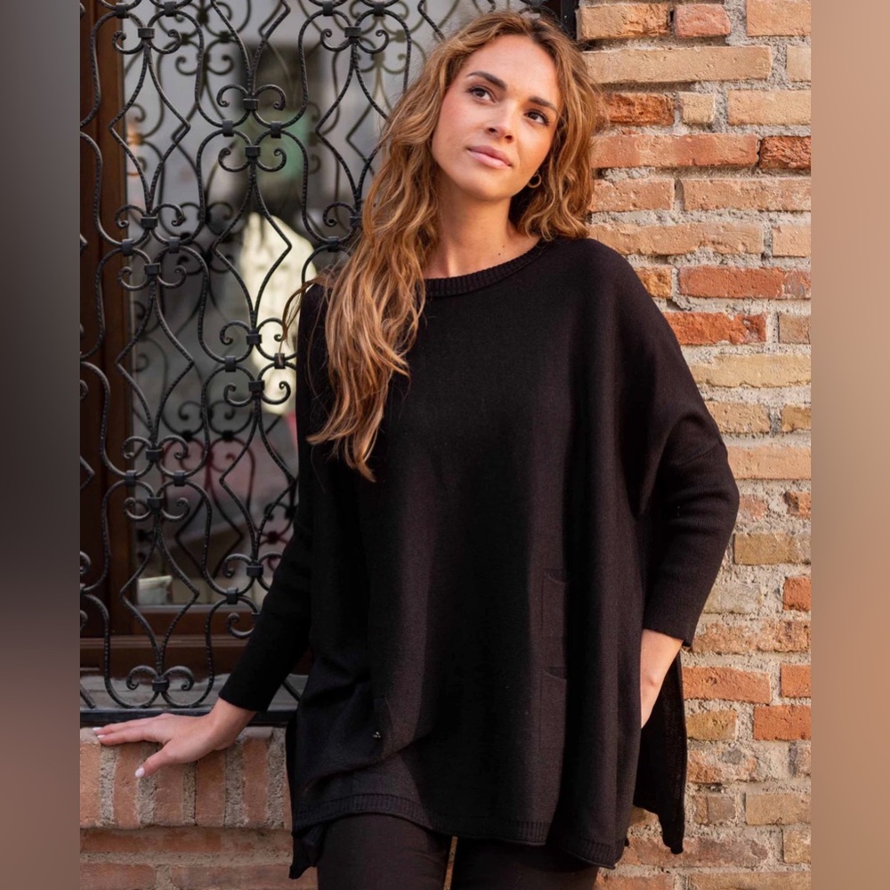 Mer Sea Catalina Travel Black Oversized Sweater